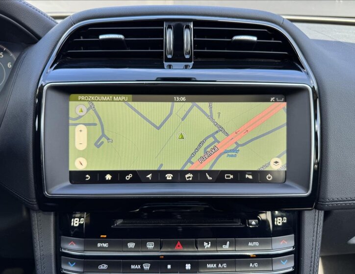 Jaguar F-Pace SUV / Terénní 2,0 l 184 kw