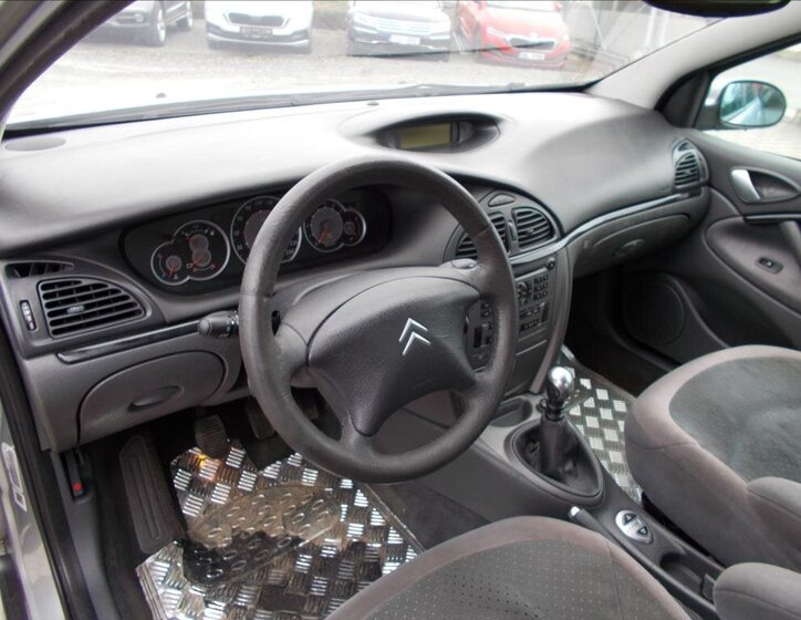 Citroën C5 Sedan / Limuzína 2,0 l 100 kw
