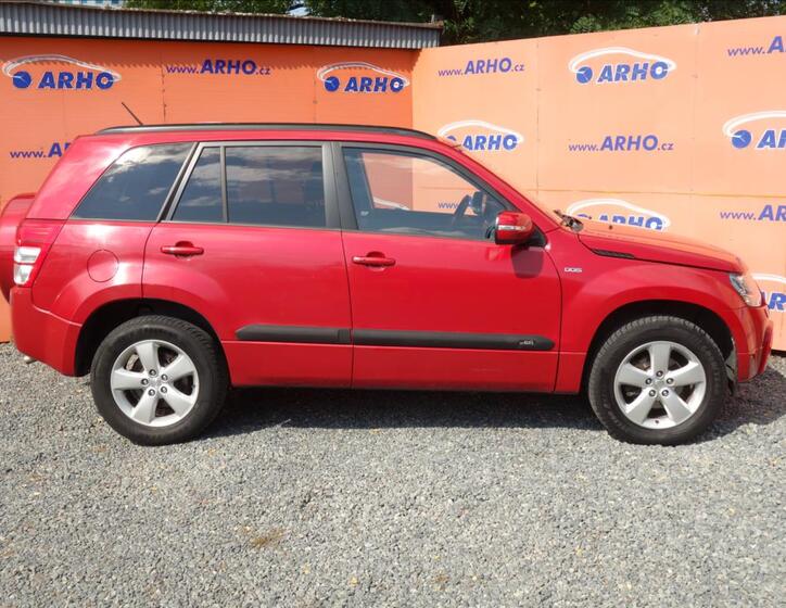 Suzuki Grand Vitara 8