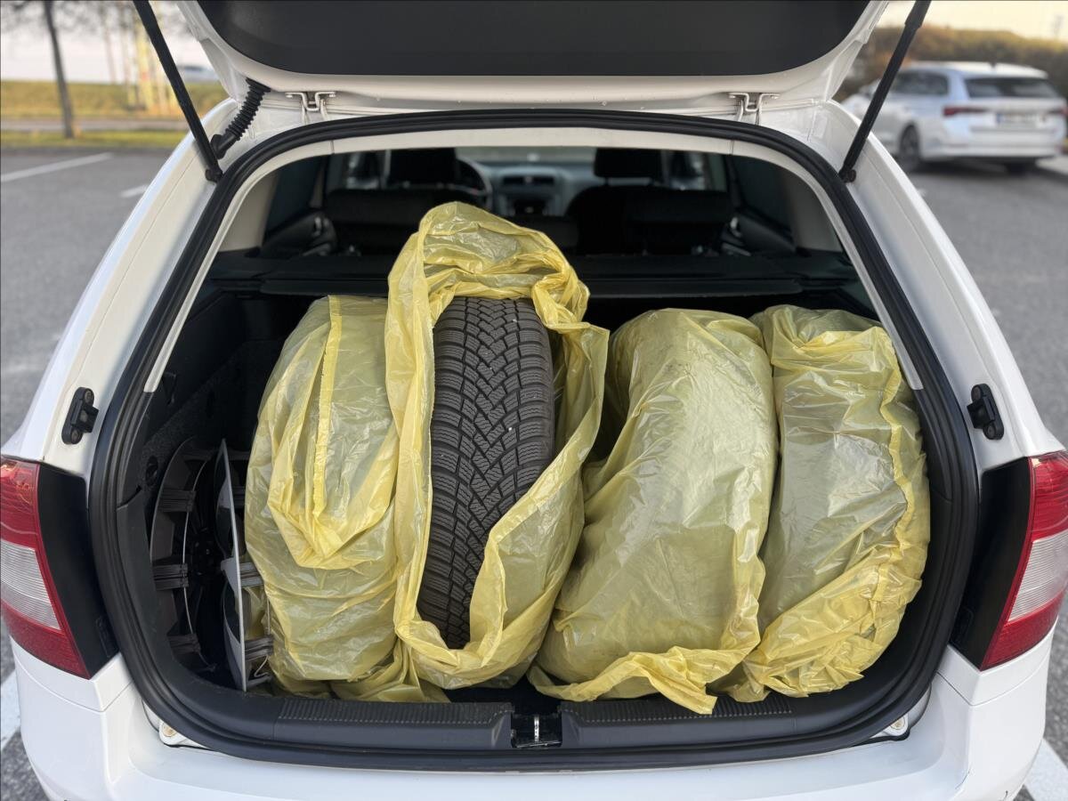 Škoda Octavia Kombi 2,0 l 81 kw