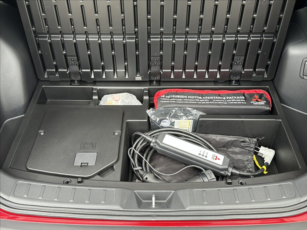 Mitsubishi Eclipse Cross Kombi 2,4 l 138 kw