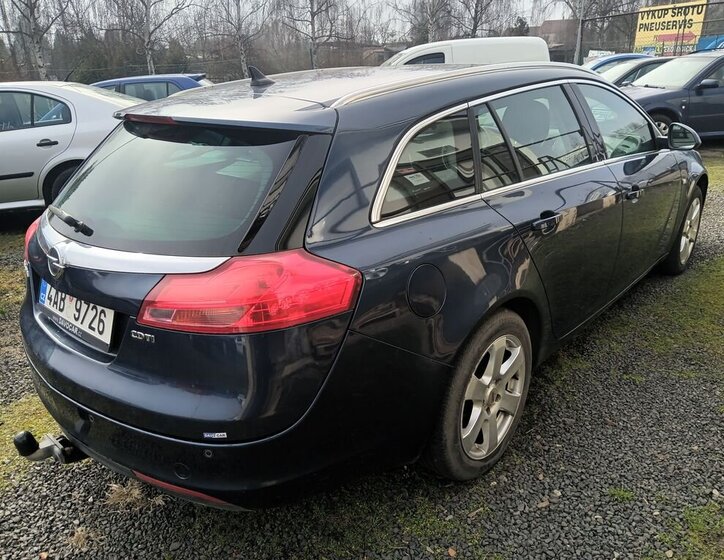 Opel Insignia Kombi 2,0 l 96 kw