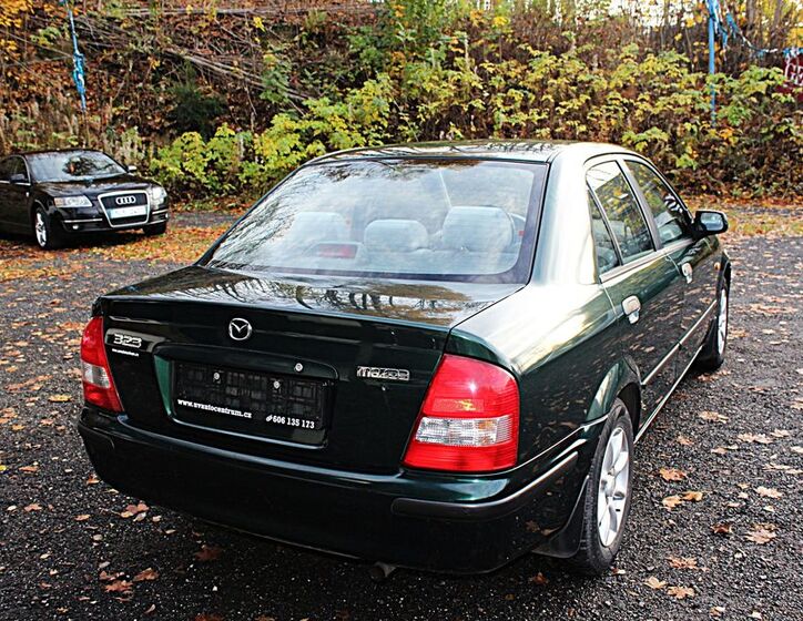 Mazda 323 5