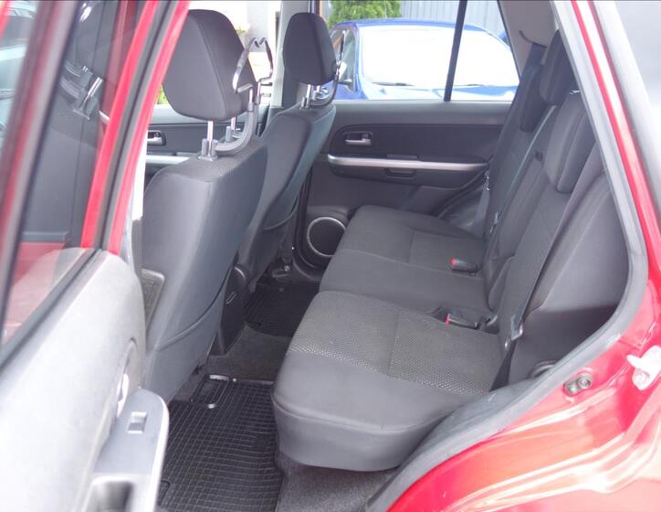 Suzuki Grand Vitara 14