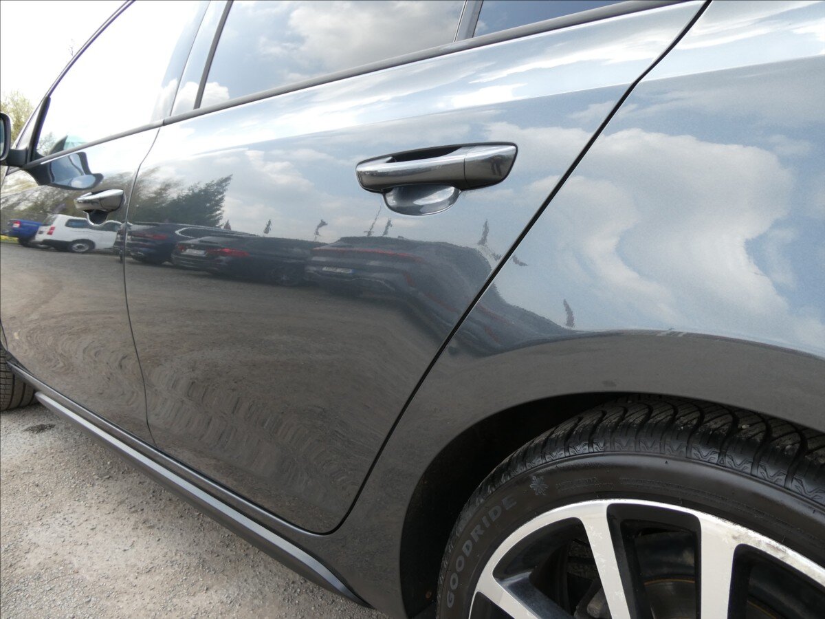 Volkswagen Golf Hatchback 2,0 l 125 kw