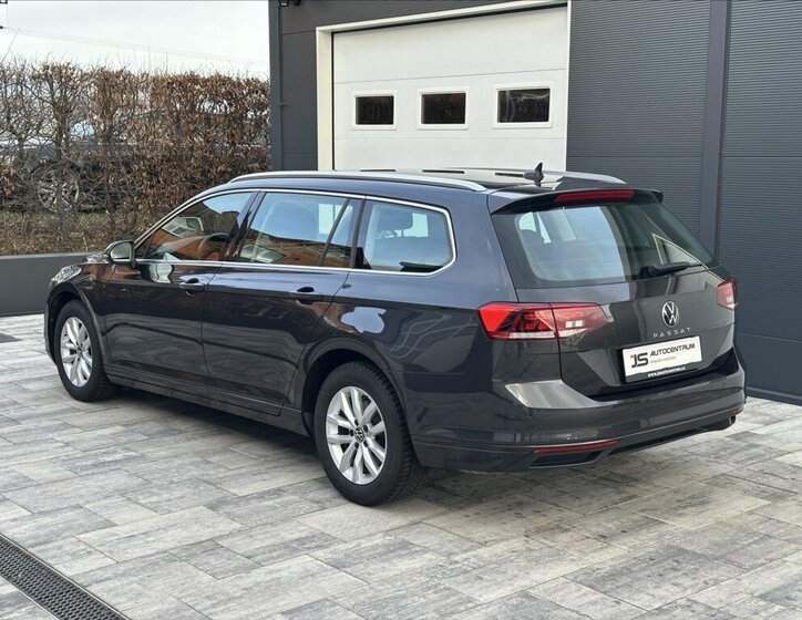 Volkswagen Passat Kombi 1,5 l 110 kw