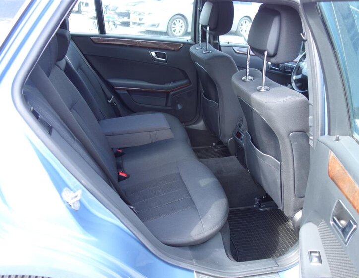 Mercedes-Benz Třídy E Kombi 3,0 l 195 kw