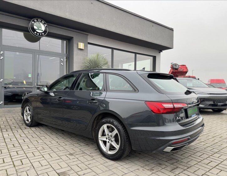 Audi A4 Kombi 2,0 l 120 kw