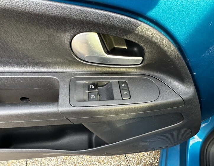 Volkswagen up! Hatchback 999,0 50 kw