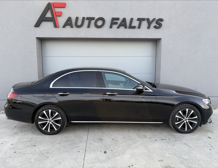 Mercedes-Benz Třídy E 2