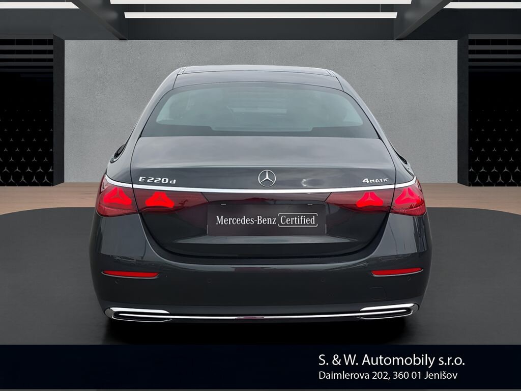 Mercedes-Benz Třídy E Sedan / Limuzína 2,0 l 145 kw