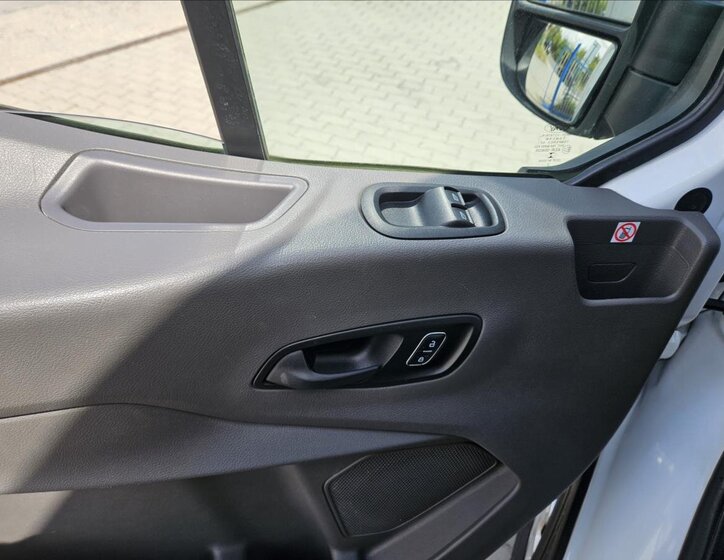 Ford Transit 10