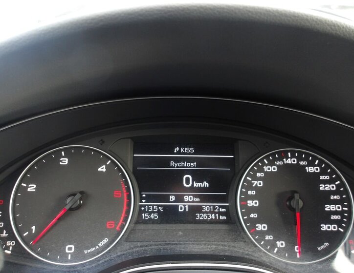 Audi A6 Sedan / Limuzína 3,0 l 150 kw