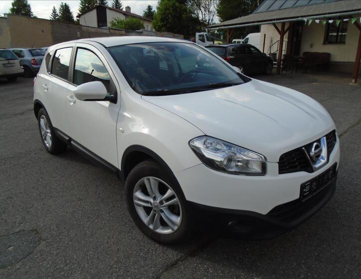 Nissan Qashqai 1