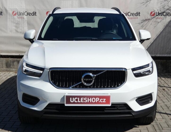 Volvo XC40 SUV / Terénní 1,5 l 95 kw
