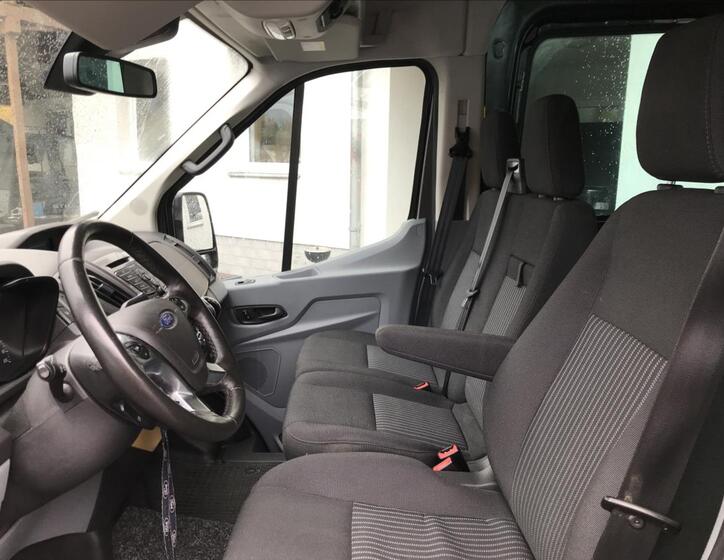 Ford Transit 16