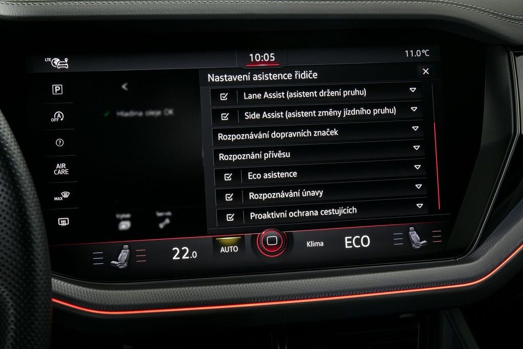 Volkswagen Touareg SUV / Terénní 3,0 l 210 kw