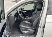 Volkswagen Touareg Kombi 3,0 l 210 kw