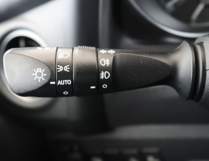 Toyota Auris Kombi 1,6 l 97 kw