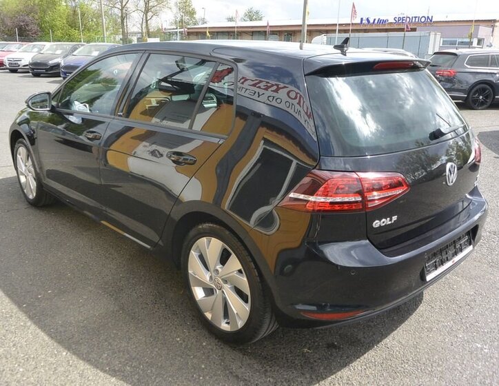 Volkswagen Golf Hatchback 1,2 l 63 kw