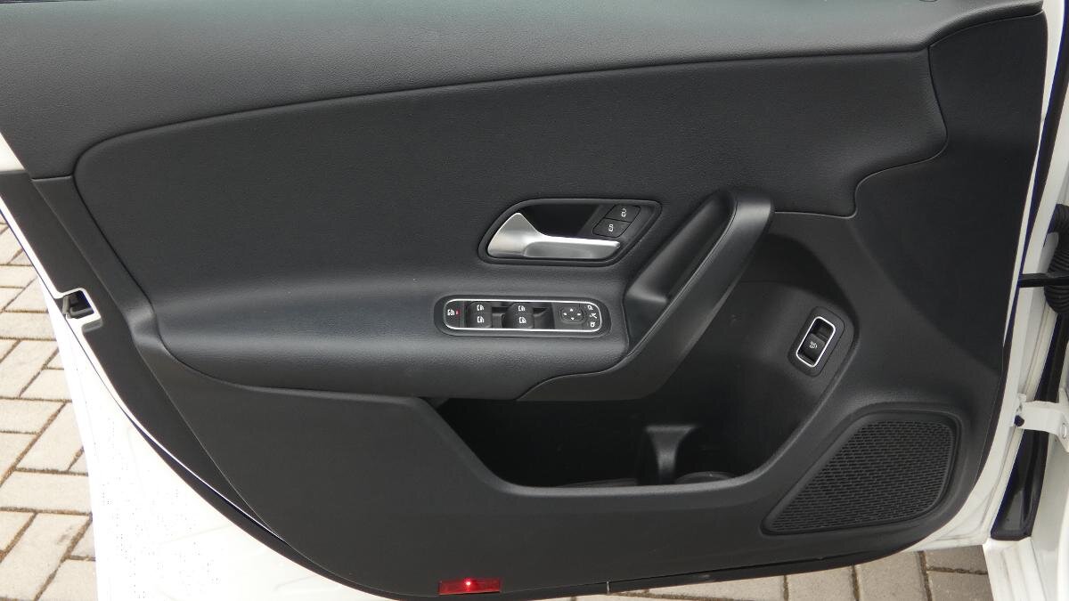 Mercedes-Benz Třídy A Sedan / Limuzína 2,0 l 85 kw