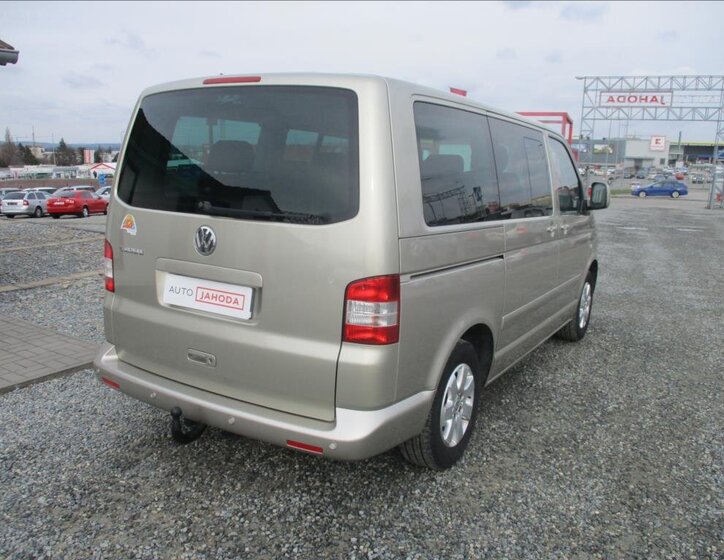 Volkswagen Multivan VAN / Minibus 2,5 l 96 kw