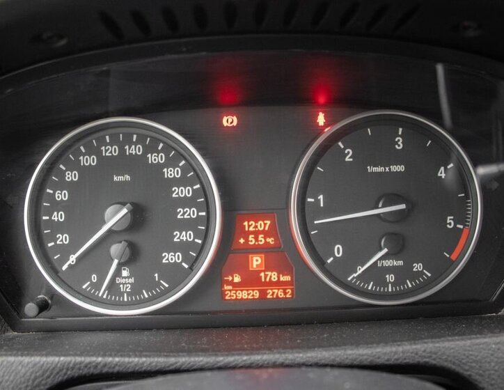 BMW X5 SUV 3,0 l 180 kw