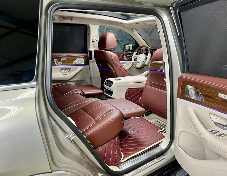 Mercedes-Benz GLS SUV / Terénní 4,0 l 410 kw