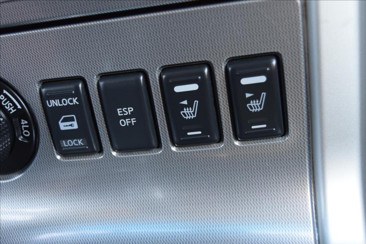 Nissan Navara Pick-up 3,0 l 170 kw