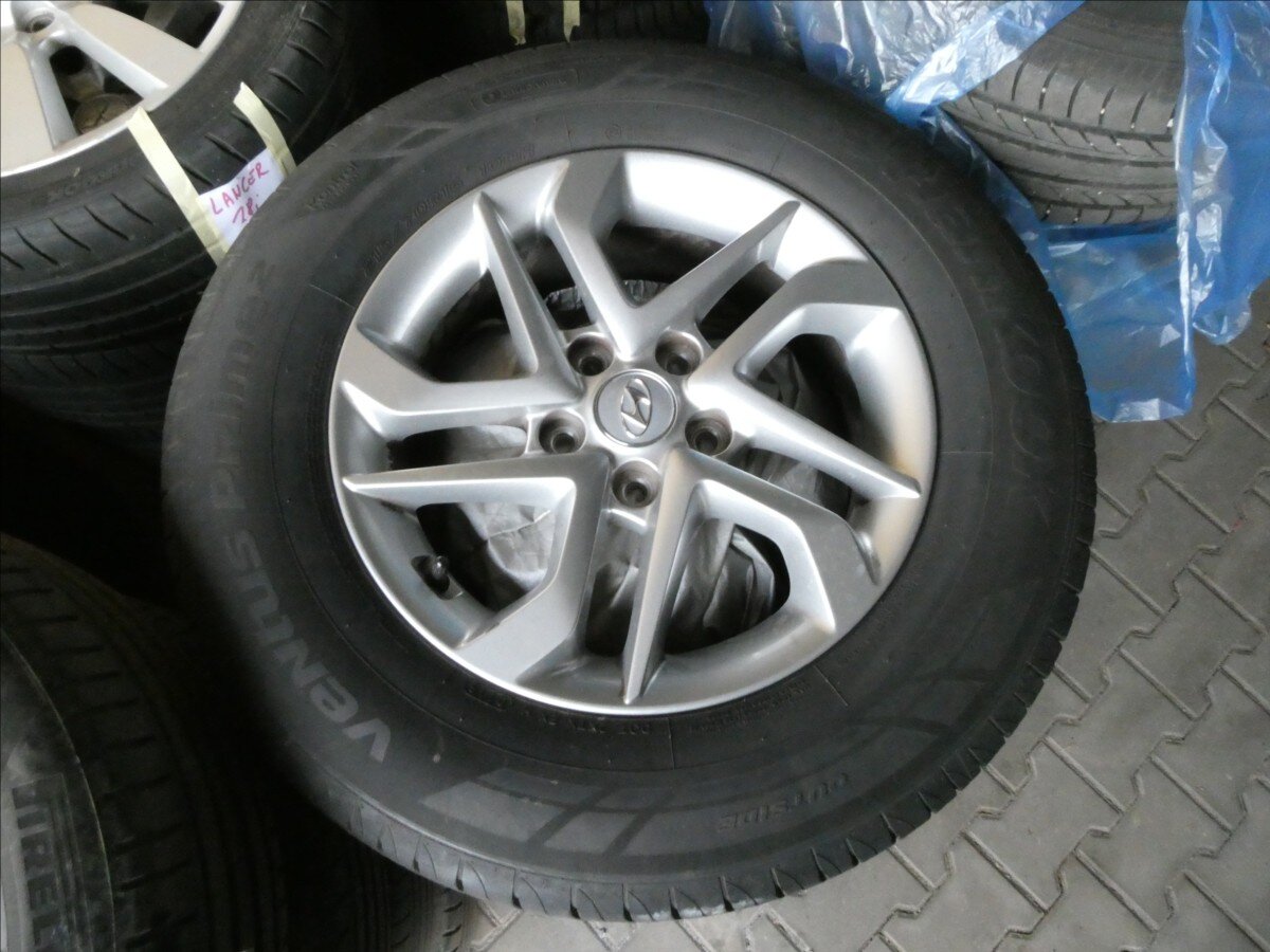 Hyundai Tucson SUV / Terénní 1,6 l 97 kw