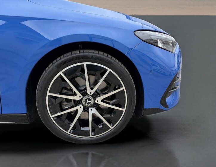 Mercedes-Benz CLA Sedan / Limuzína 0,0 200 kw