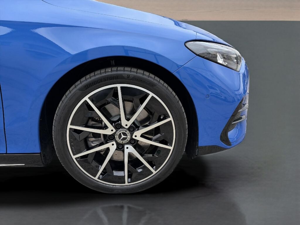 Mercedes-Benz CLA Sedan / Limuzína 0,0 200 kw