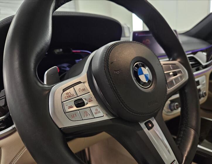 BMW Řada 7 41