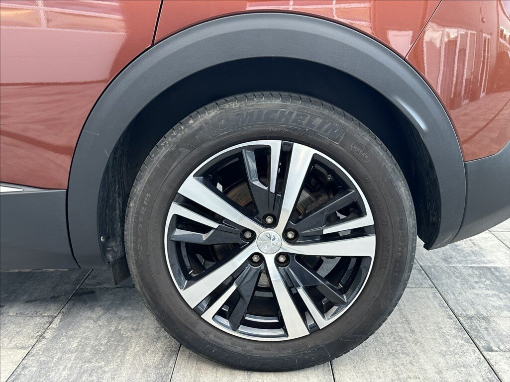 Peugeot 3008 SUV / Terénní 1,2 l 96 kw