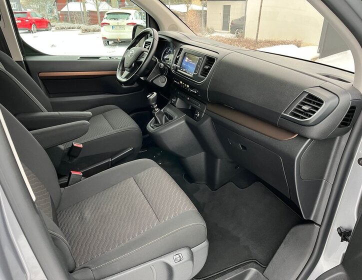 Toyota ProAce Verso 17