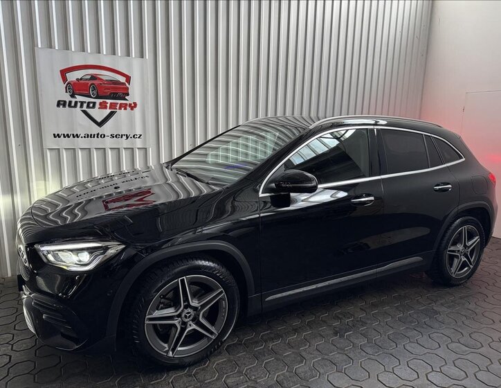 Mercedes-Benz GLA SUV / Terénní 2,0 l 110 kw
