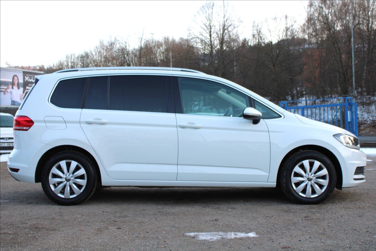 Volkswagen Touran MPV 1,5 l 110 kw