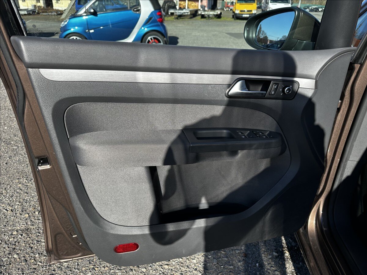 Volkswagen Touran MPV 1,2 l 77 kw