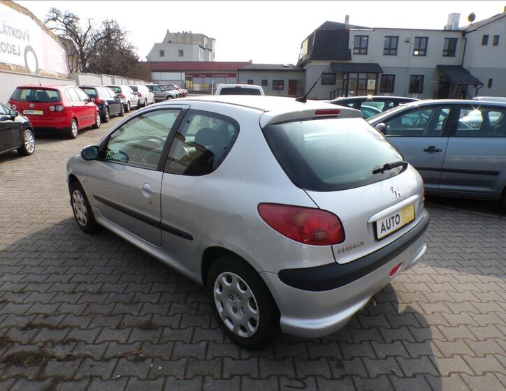 Peugeot 206 Hatchback 1,4 l 55 kw