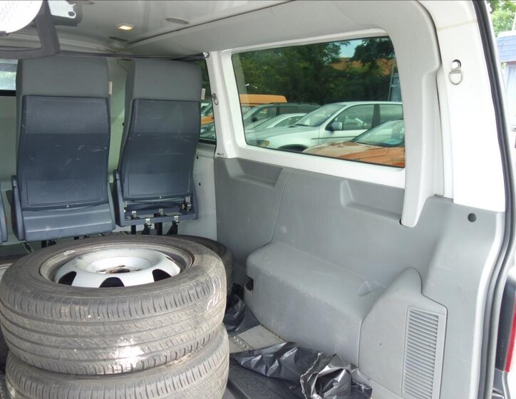 Volkswagen Transporter Kombi 2,0 l 132 kw