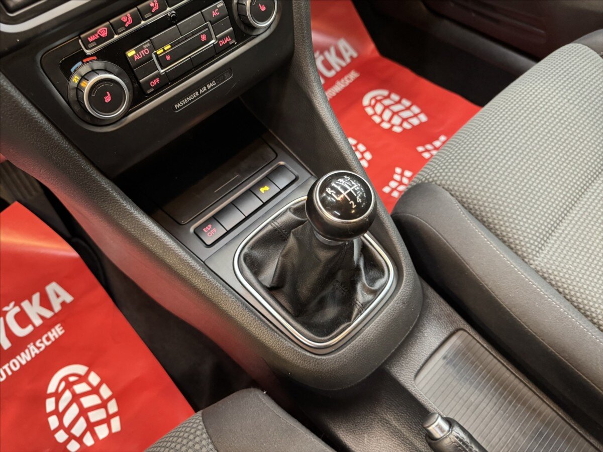 Volkswagen Golf Hatchback 1,4 l 59 kw