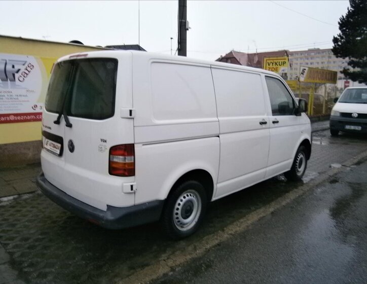 Volkswagen Transporter Skříň 1,9 l 62 kw
