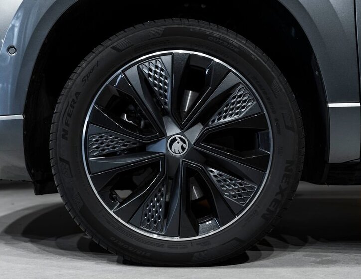 Škoda Karoq SUV / Terénní 1,5 l 110 kw