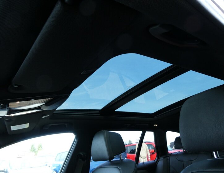 BMW Řada 5 Kombi 3,0 l 235 kw