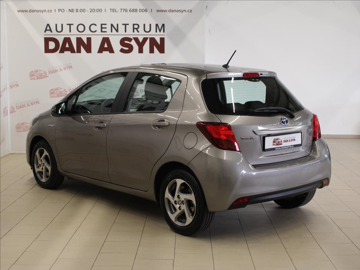 Toyota Yaris Hatchback 1,5 l 74 kw