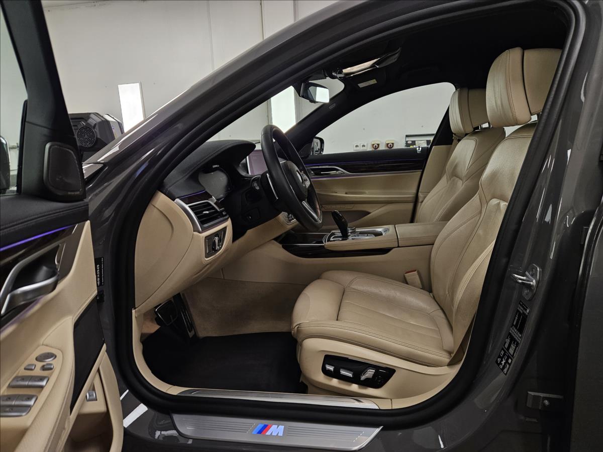 BMW Řada 7