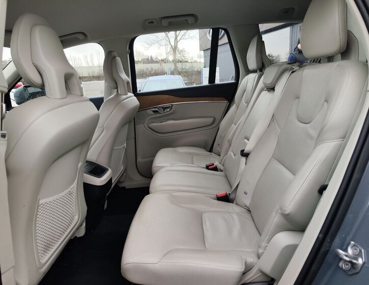 Volvo XC90 SUV 2,0 l 173 kw