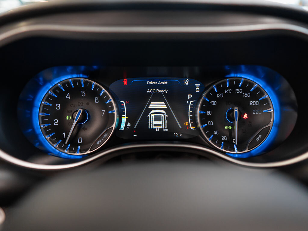 Chrysler Pacifica MPV 3,6 l 221 kw