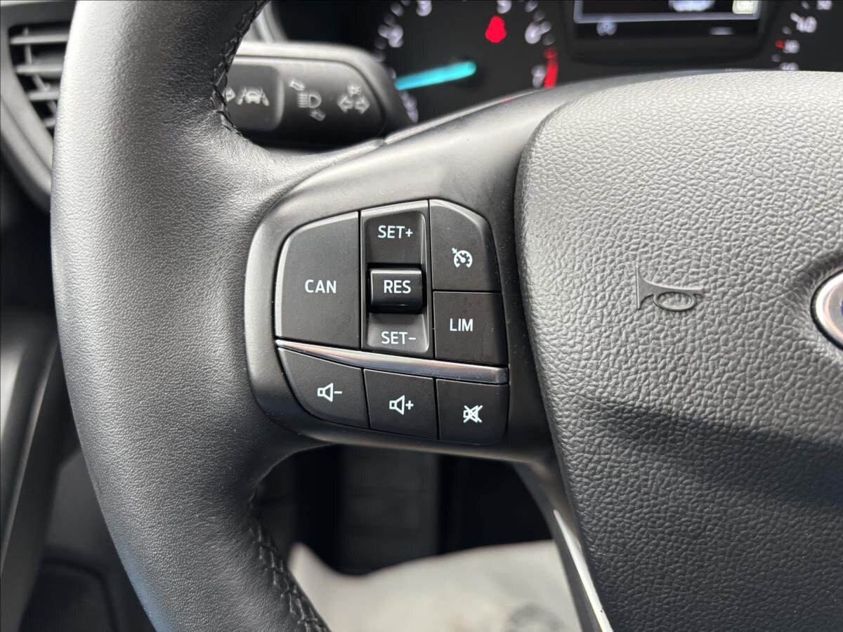 Ford Focus Kombi 999,0 92 kw