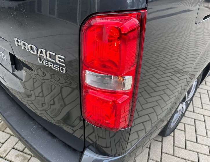 Toyota ProAce Verso 11